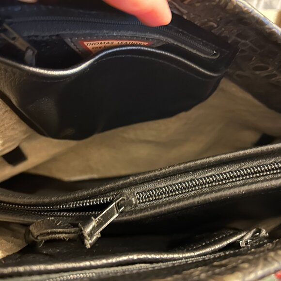 TOM THOMAS LEATHERS Gray Black Croc Pattern Asymmetrical Angle Shoulder Handbag - Picture 10 of 13